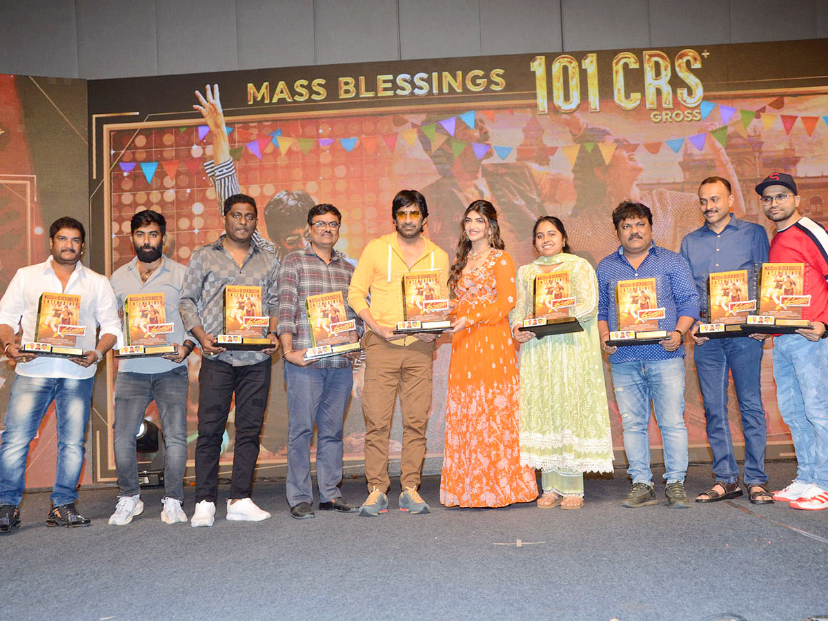 Ravi Teja, Sreeleela Dhamaka 100 CR MASSive Festival Pics - Sakshi4