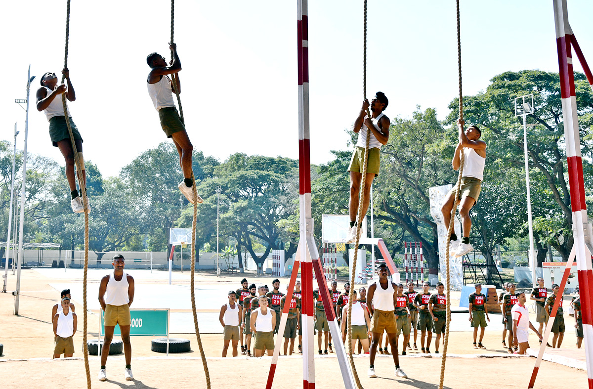 Hyderabad: First batch of Agniveers commence training at Artillery Centre - Sakshi7