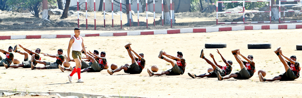 Hyderabad: First batch of Agniveers commence training at Artillery Centre - Sakshi16