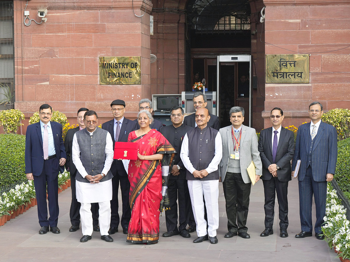 Union Budget 2023: FM Sitharaman With Budget Team Photos - Sakshi5