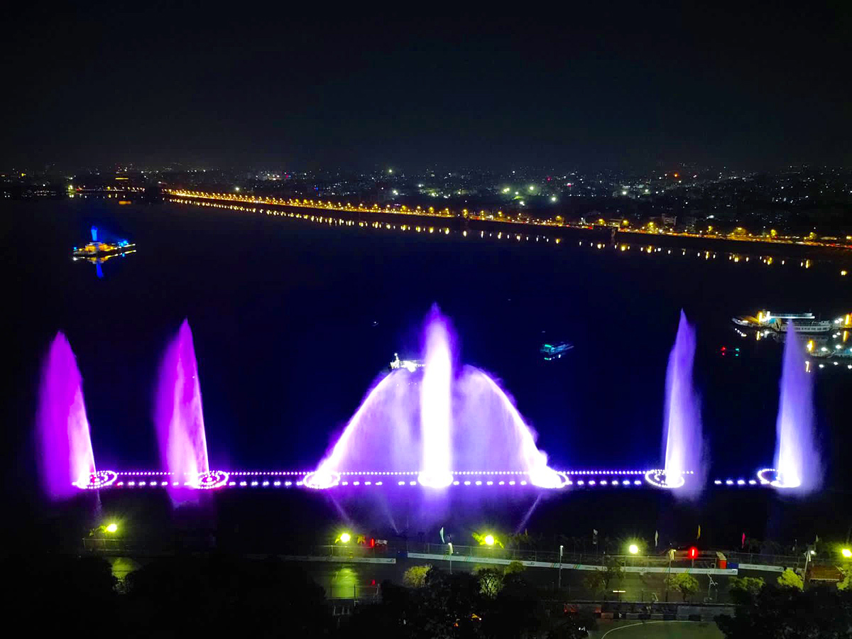 Musical Fountain at Lumbini Park Hyderabad - Sakshi1