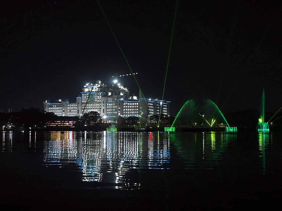 Musical Fountain at Lumbini Park Hyderabad - Sakshi11