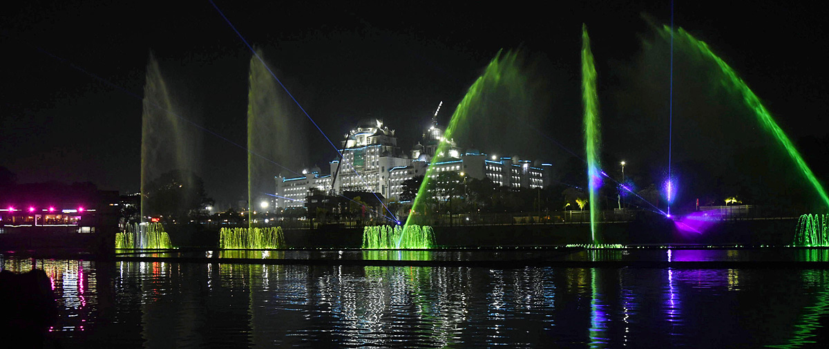 Musical Fountain at Lumbini Park Hyderabad - Sakshi18