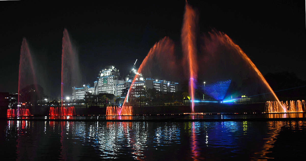 Musical Fountain at Lumbini Park Hyderabad - Sakshi6