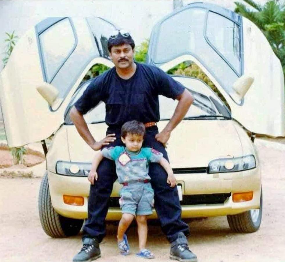 Tollywood Megastar Chiranjeevi Unseen and Rare Images - Sakshi5