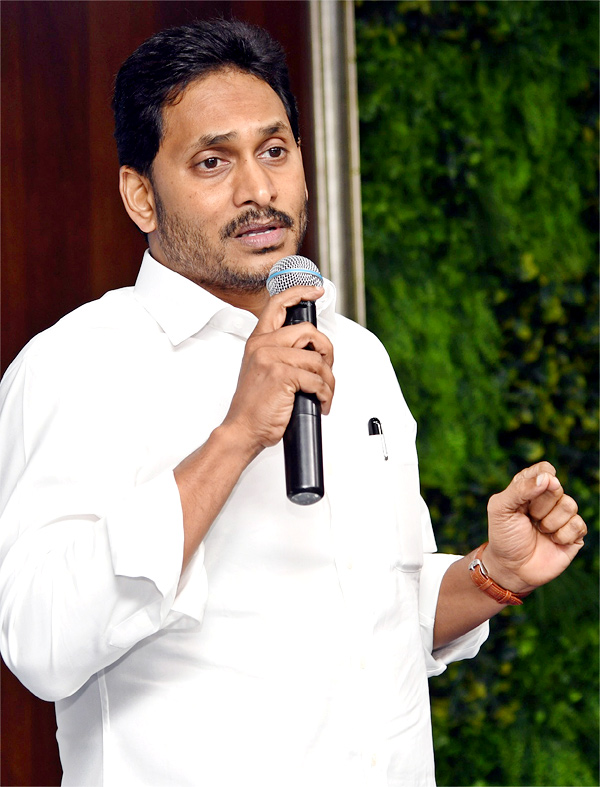 CM Jagan Key Directions To YSRCP Leaders - Sakshi6