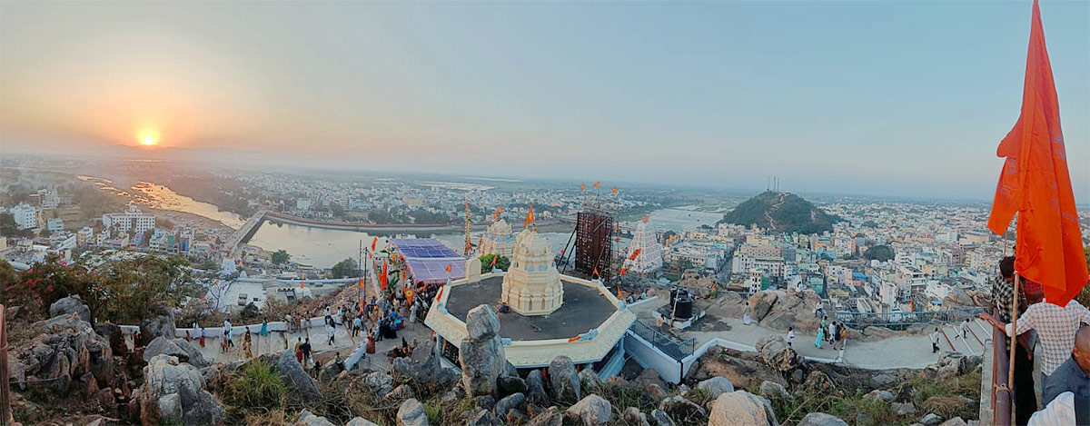 Sri Kalahasti Temple Maha Shivarathri Brahmotsavam 2023 Photos - Sakshi17