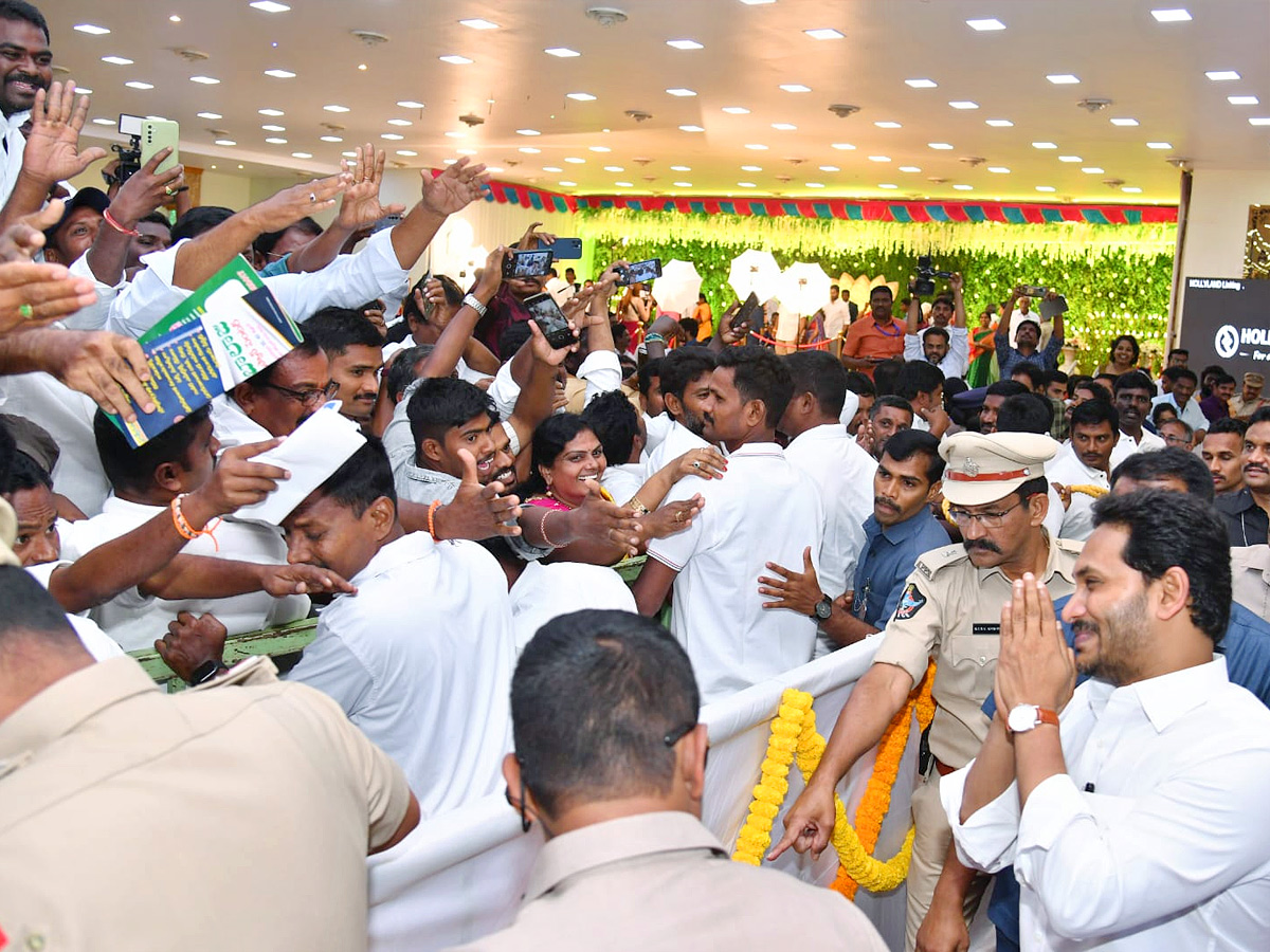 AP CM Jagan Kadapa tour Photos - Sakshi32