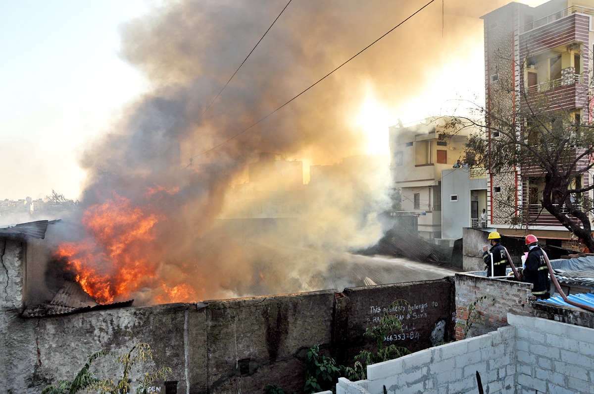 Fire Accident at PuranaPool In A Furniture Godown  - Sakshi1