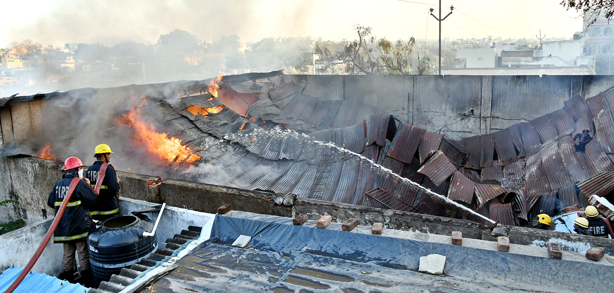 Fire Accident at PuranaPool In A Furniture Godown  - Sakshi6