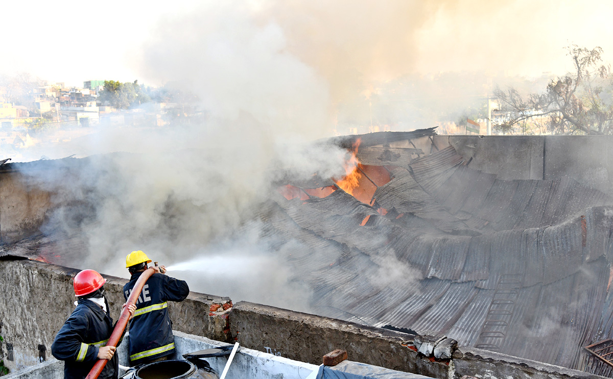 Fire Accident at PuranaPool In A Furniture Godown  - Sakshi9