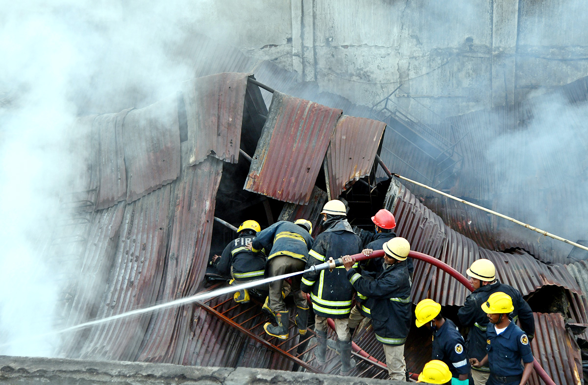 Fire Accident at PuranaPool In A Furniture Godown  - Sakshi12