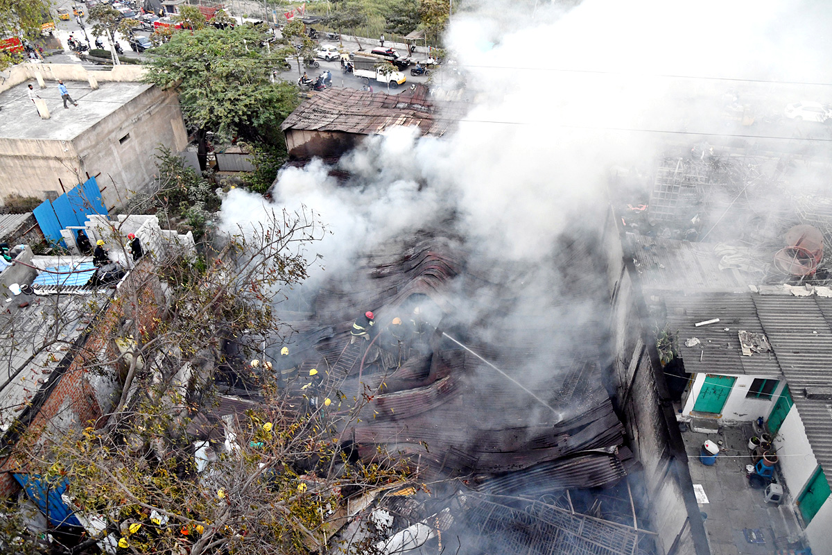 Fire Accident at PuranaPool In A Furniture Godown  - Sakshi15