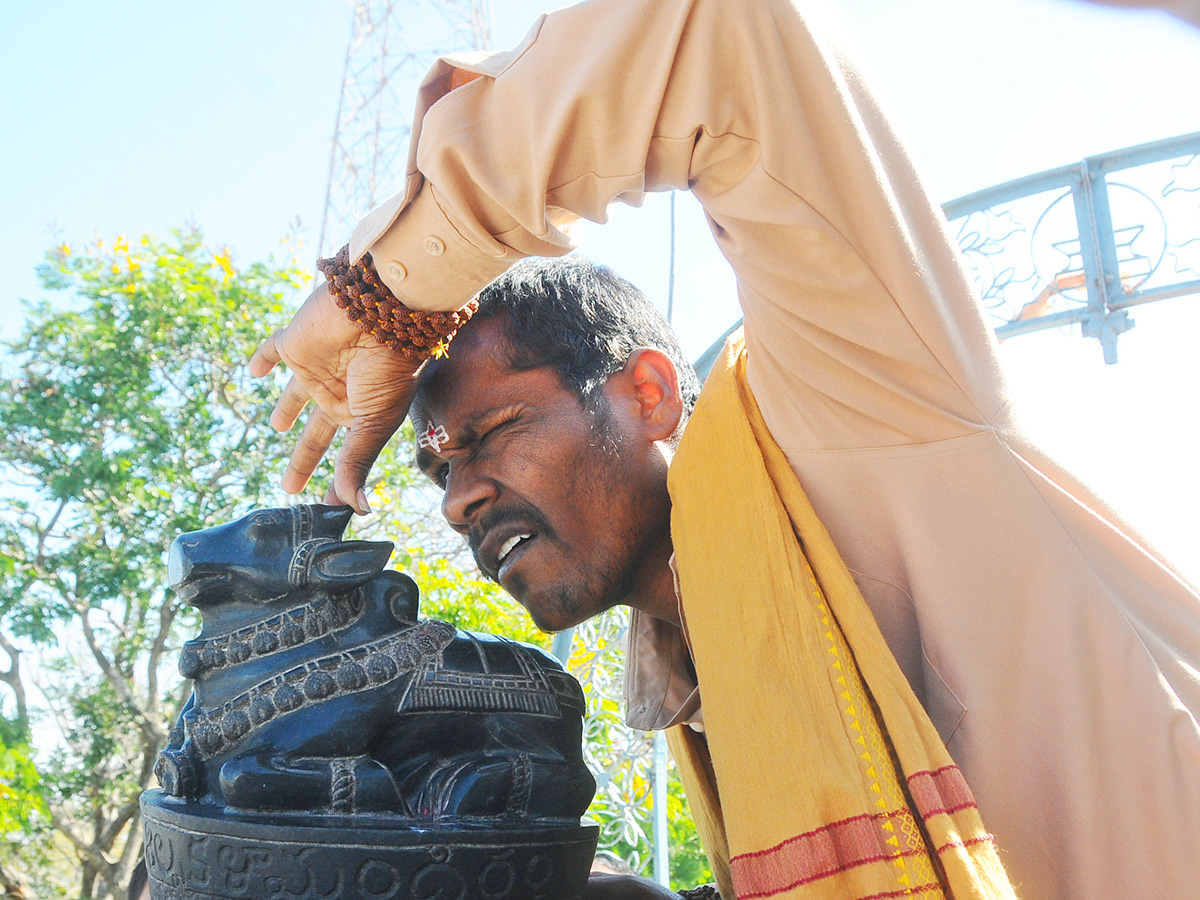 Maha Shivaratri Celebrations at Srisailam Photos - Sakshi16