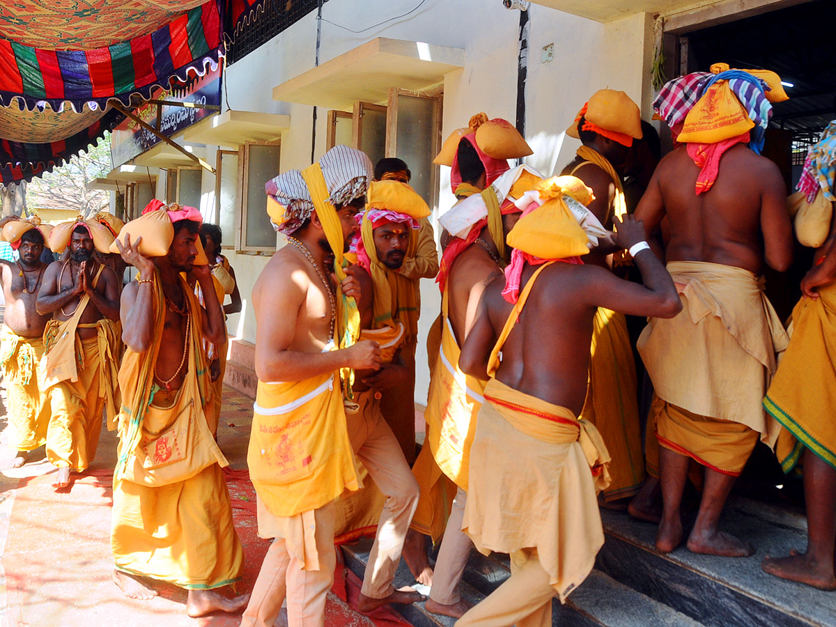 Shivaratri celebrations In Srisailam Photo Gallery - Sakshi7