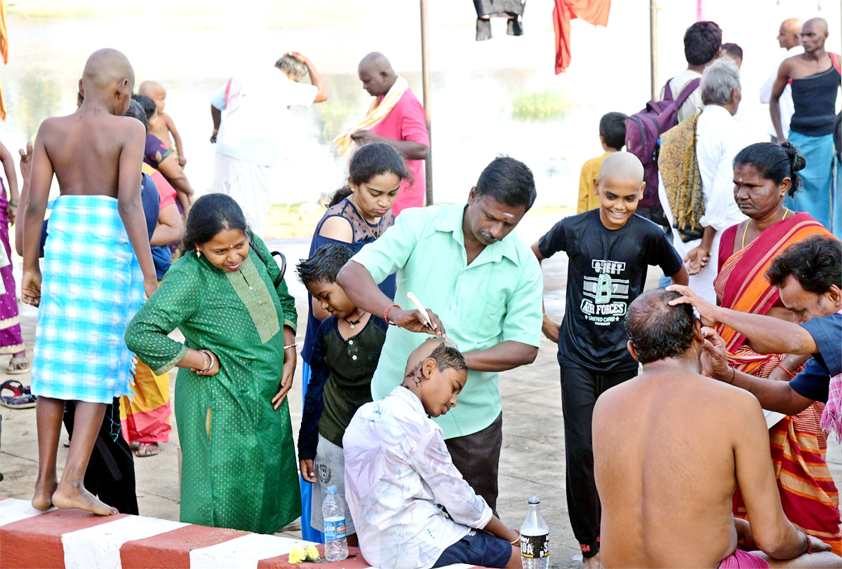 Maha Shivaratri Brahmotsavalu in Srikalahasti  - Sakshi2