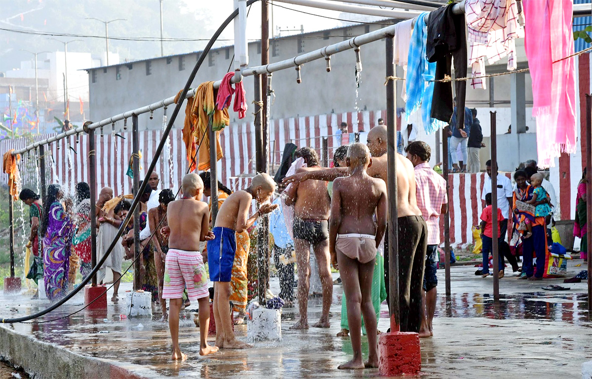 Maha Shivaratri Brahmotsavalu in Srikalahasti  - Sakshi3