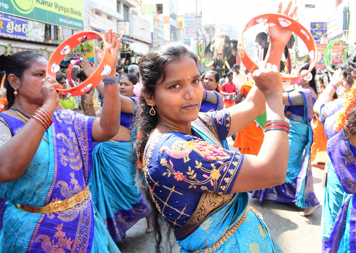 Maha Shivaratri Brahmotsavalu in Srikalahasti  - Sakshi15