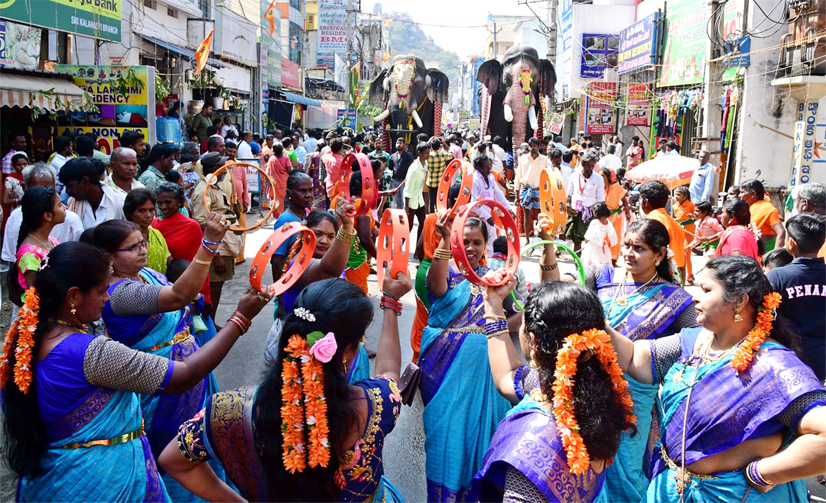 Maha Shivaratri Brahmotsavalu in Srikalahasti  - Sakshi16