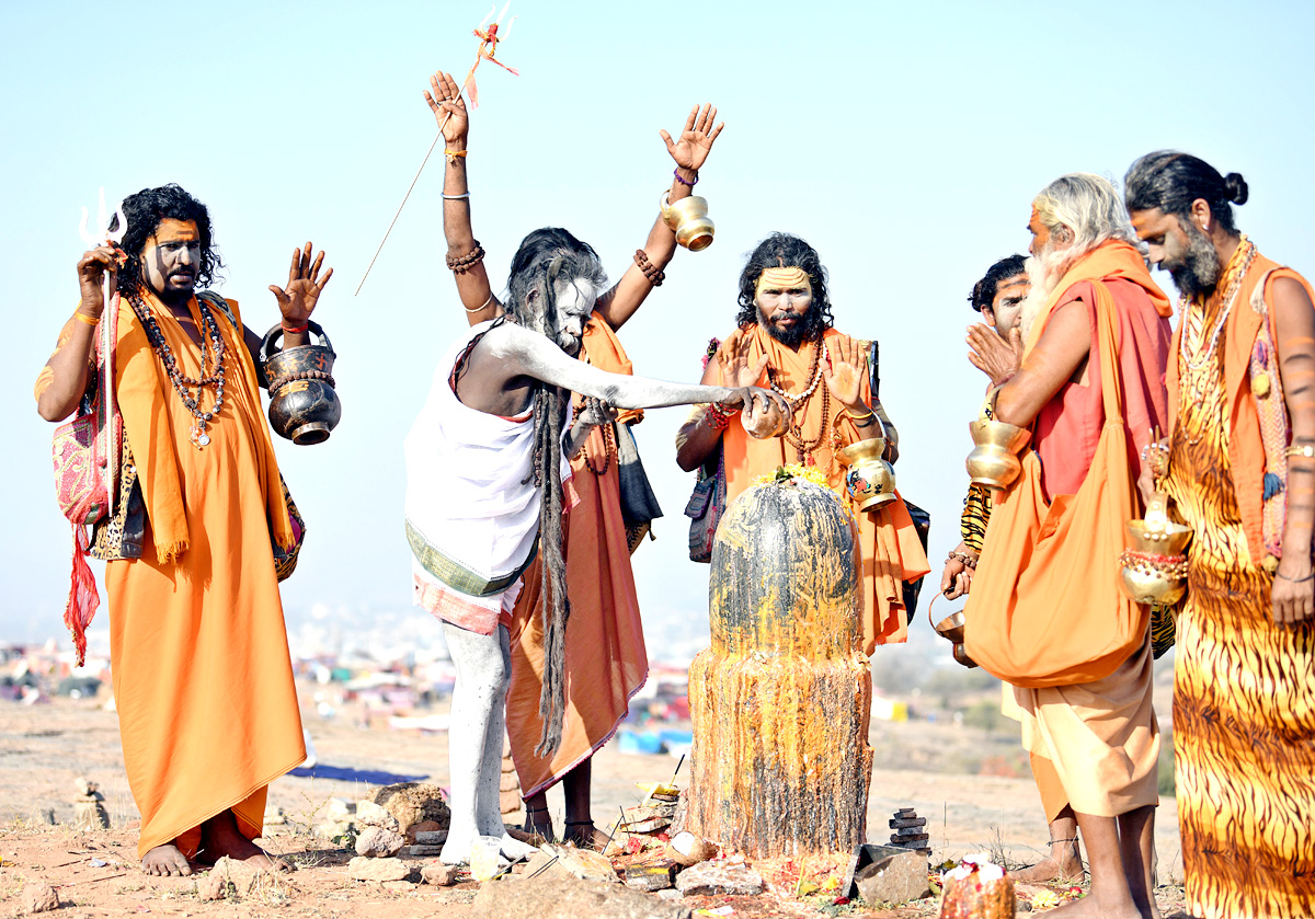 Keesaragutta Ramalingeswara Swamy Temple Mahashivratri Celebrations - Sakshi15