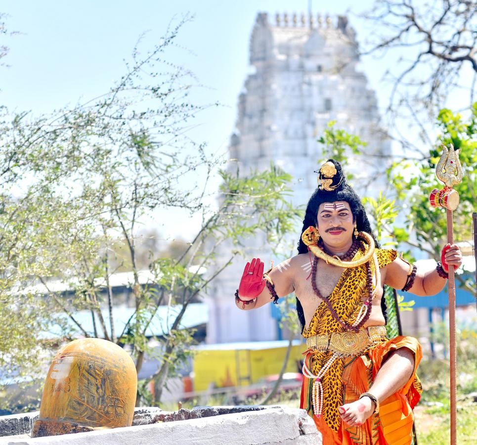 Keesaragutta Ramalingeswara Swamy Temple Mahashivratri Celebrations - Sakshi16