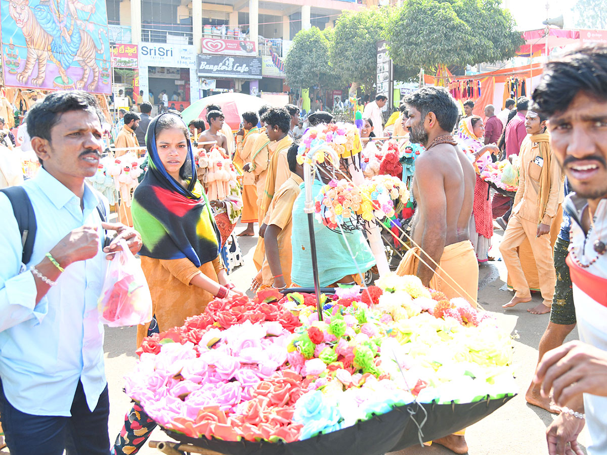 Mahashivratri 2023 Celebrations Telugu states - Sakshi18