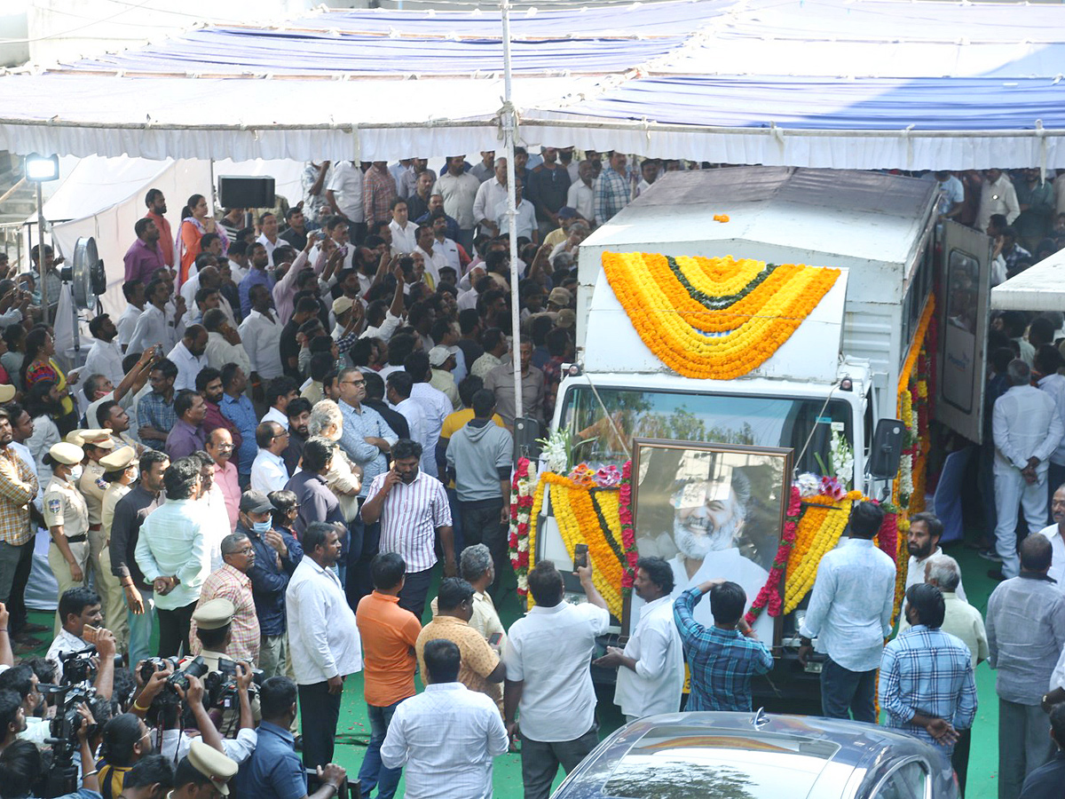  Taraka Ratna Funeral Photos - Sakshi17