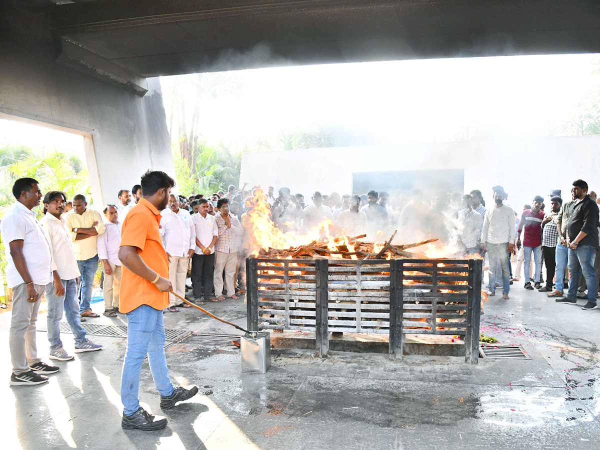  Taraka Ratna Funeral Photos - Sakshi19