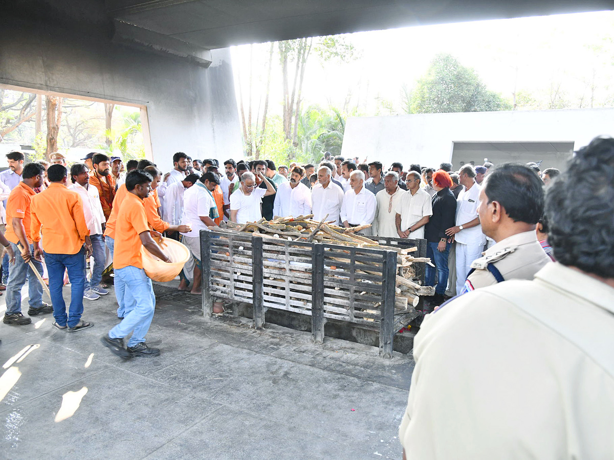  Taraka Ratna Funeral Photos - Sakshi22