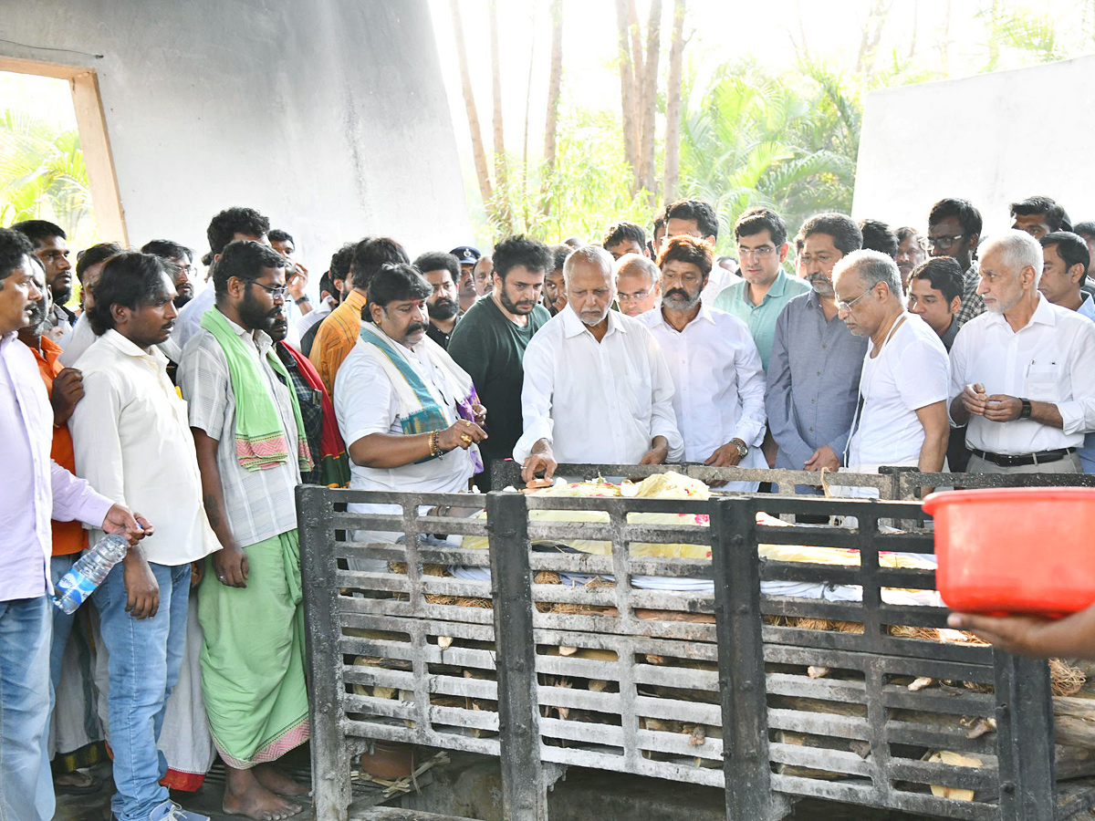  Taraka Ratna Funeral Photos - Sakshi26