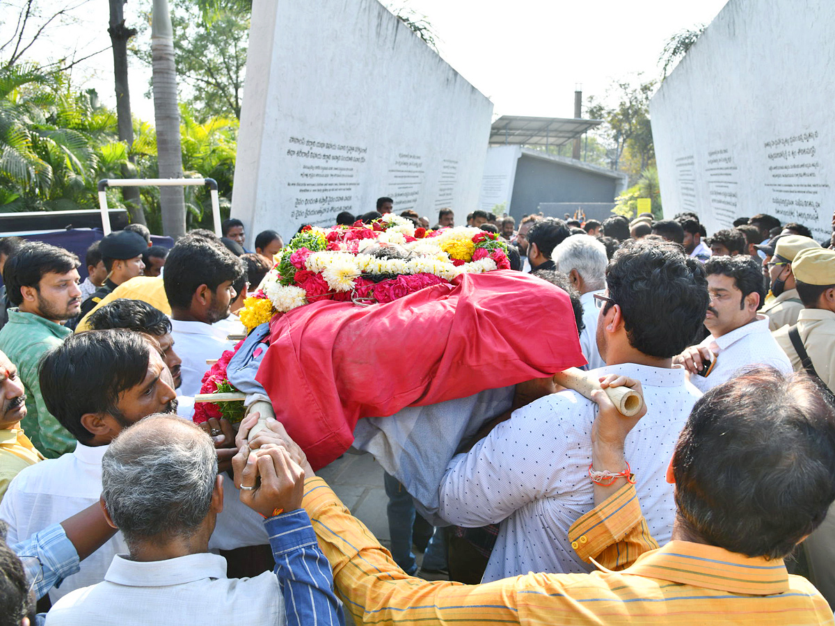  Taraka Ratna Funeral Photos - Sakshi29