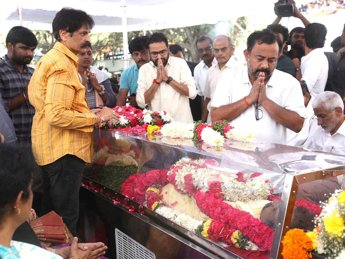 Family Members Final Respect to Nandamuri TarakaRathna FilmChamber - Sakshi9