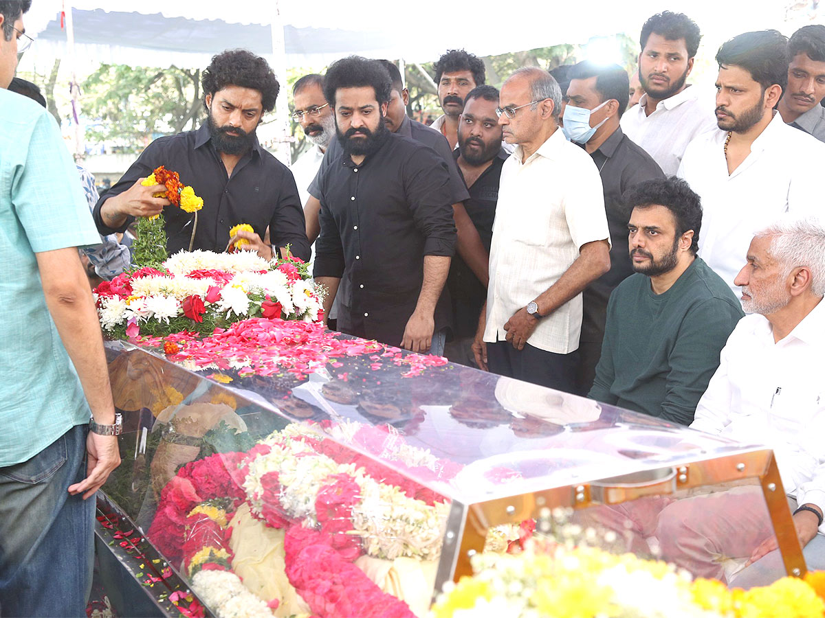 Family Members Final Respect to Nandamuri TarakaRathna FilmChamber - Sakshi6