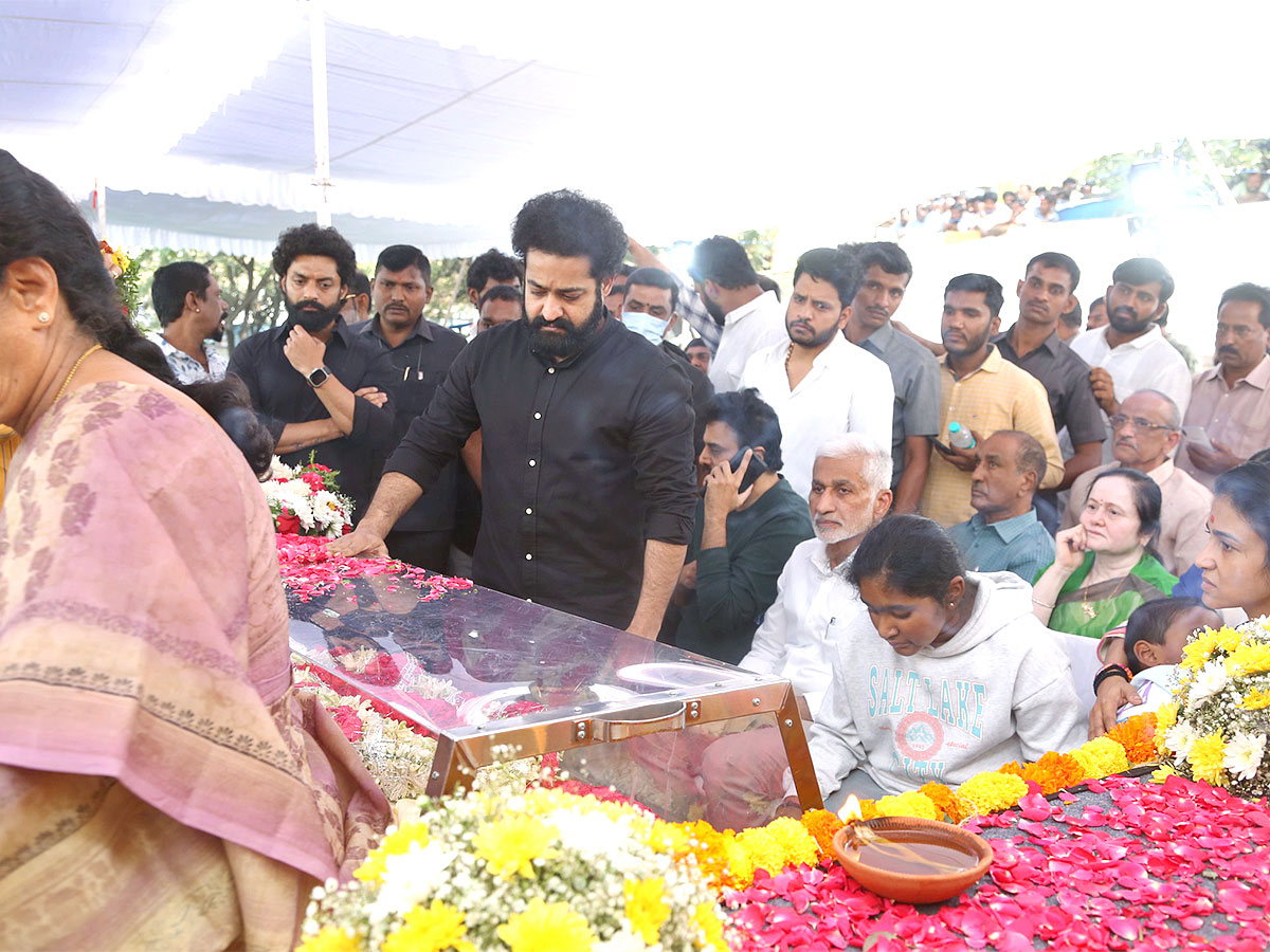 Family Members Final Respect to Nandamuri TarakaRathna FilmChamber - Sakshi7