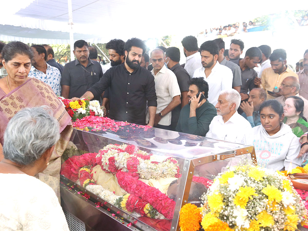 Family Members Final Respect to Nandamuri TarakaRathna FilmChamber - Sakshi8