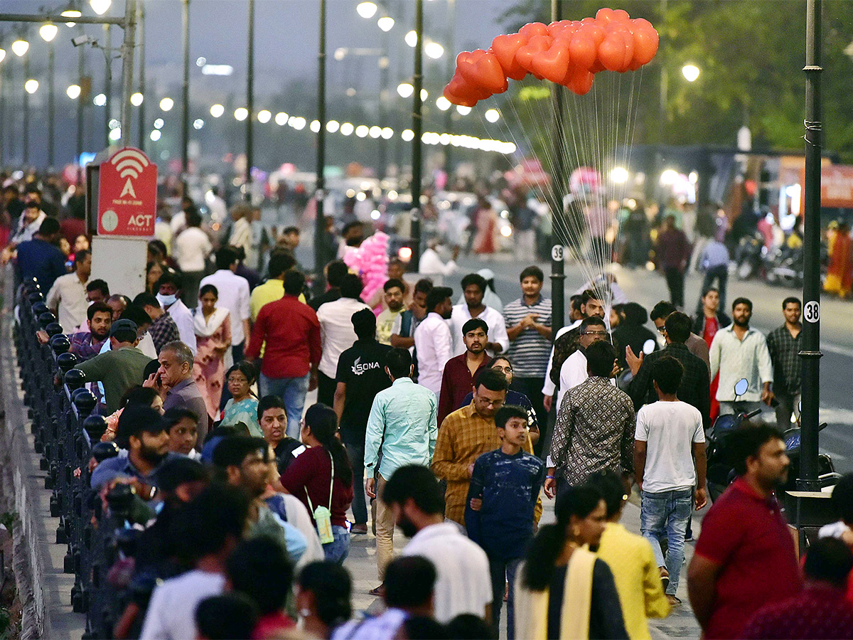 Hyderabad Sunday Funday is back at Tank Bund - Sakshi2