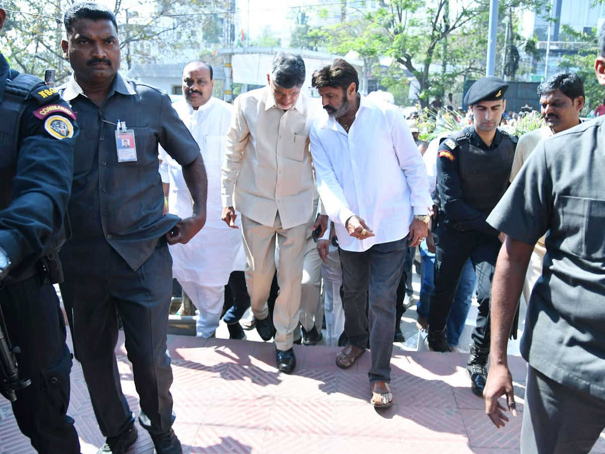  Taraka Ratna Funeral Photos - Sakshi8