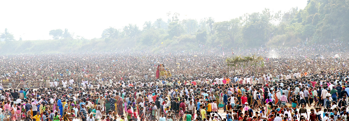 Srimukhalingam Temple in Srikakulam District - Sakshi5