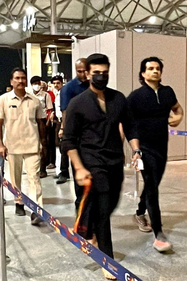 Ram Charan gets clicked at airport as he jets off to attend Oscars 2023 Photos - Sakshi8