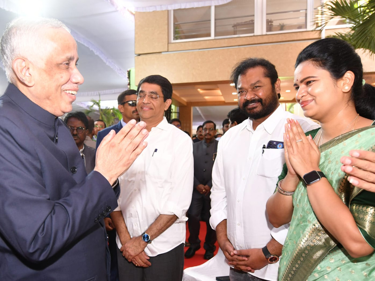 Justice Abdul Nazeer takes oath as Andhra Pradesh Governor Photos - Sakshi34