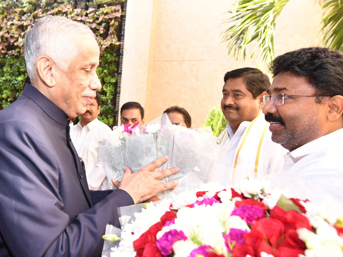 Justice Abdul Nazeer takes oath as Andhra Pradesh Governor Photos - Sakshi15