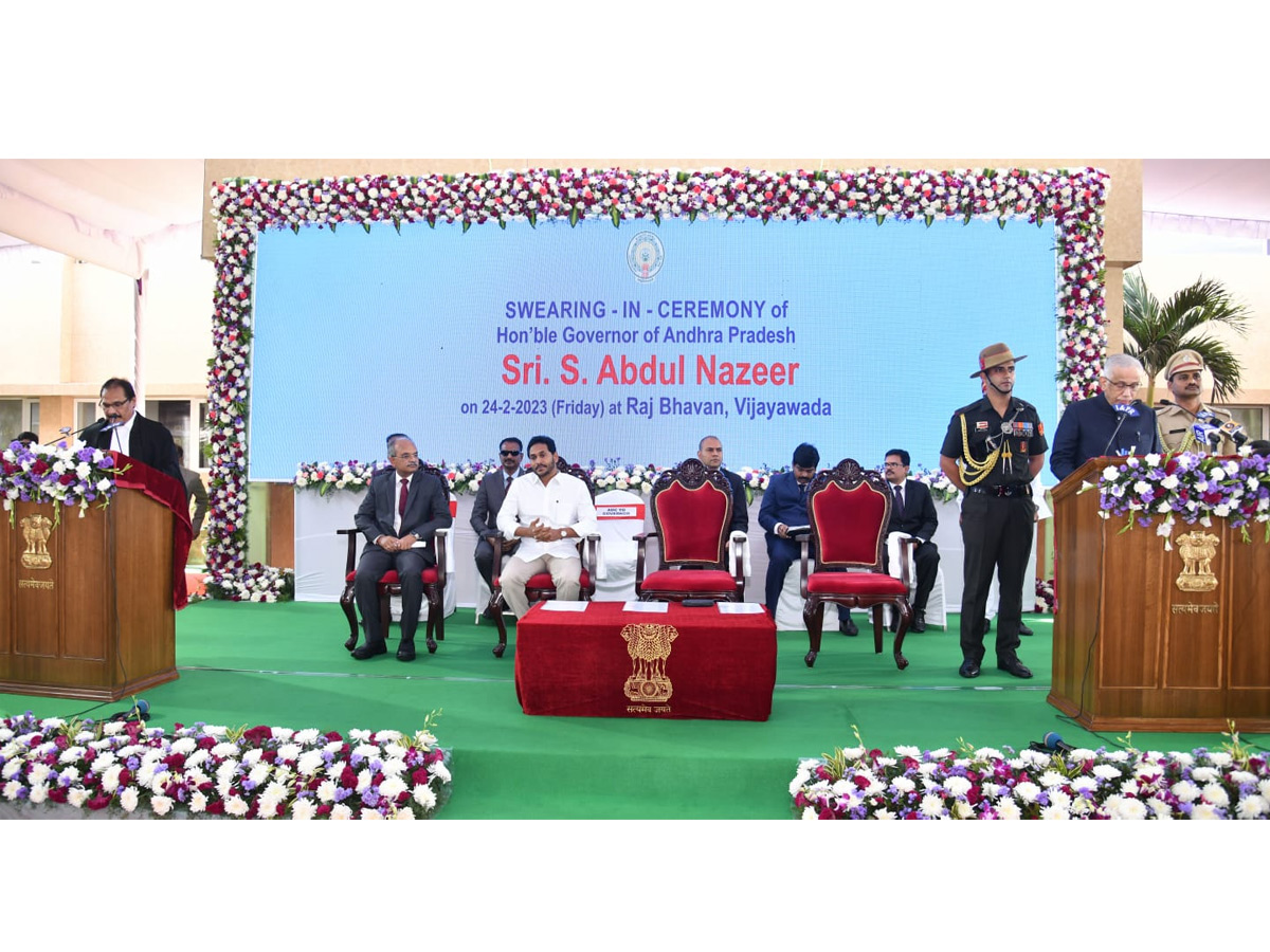 Justice Abdul Nazeer takes oath as Andhra Pradesh Governor Photos - Sakshi1