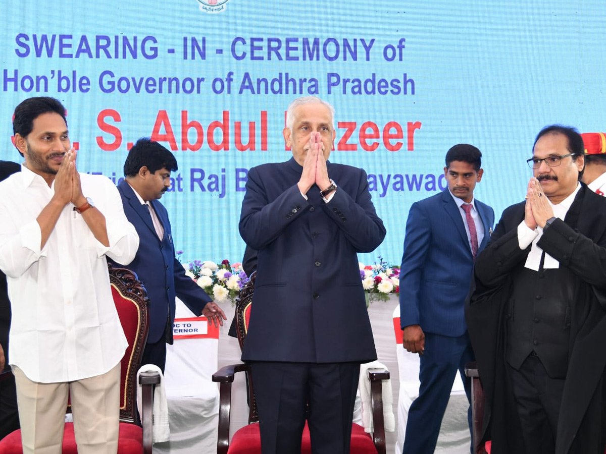 Justice Abdul Nazeer takes oath as Andhra Pradesh Governor Photos - Sakshi4