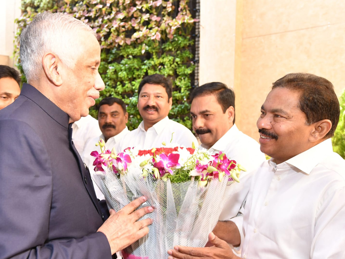 Justice Abdul Nazeer takes oath as Andhra Pradesh Governor Photos - Sakshi17