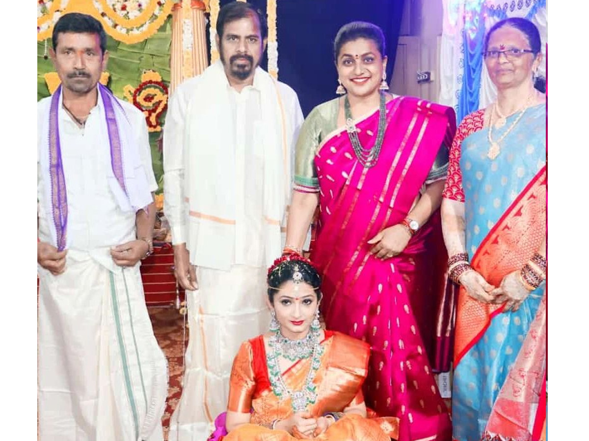 Jordar Sujatha and Rocking Rakesh Wedding Celebartion Photos - Sakshi17