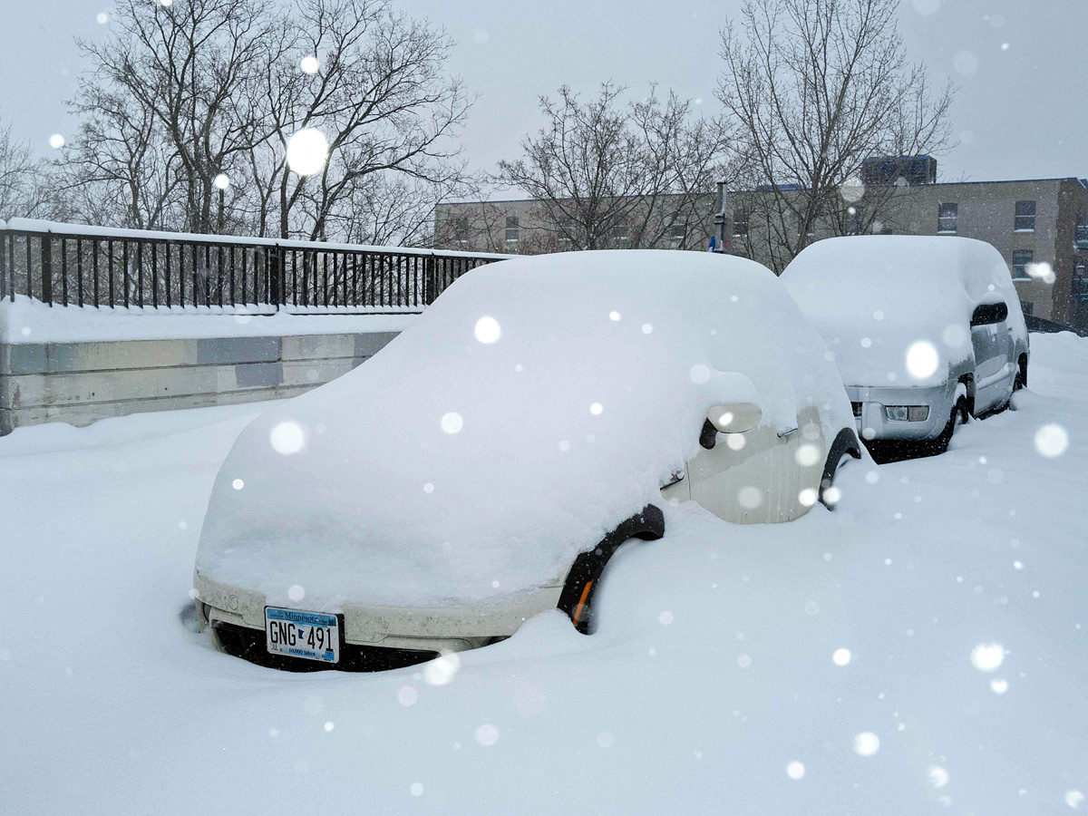 Massive Snow Storm Hits America Photos - Sakshi10