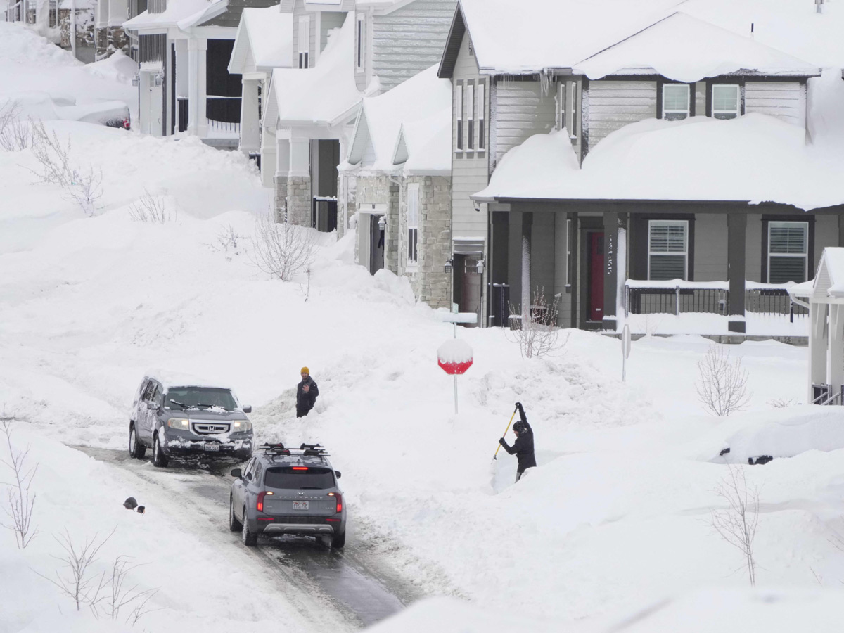 Massive Snow Storm Hits America Photos - Sakshi7