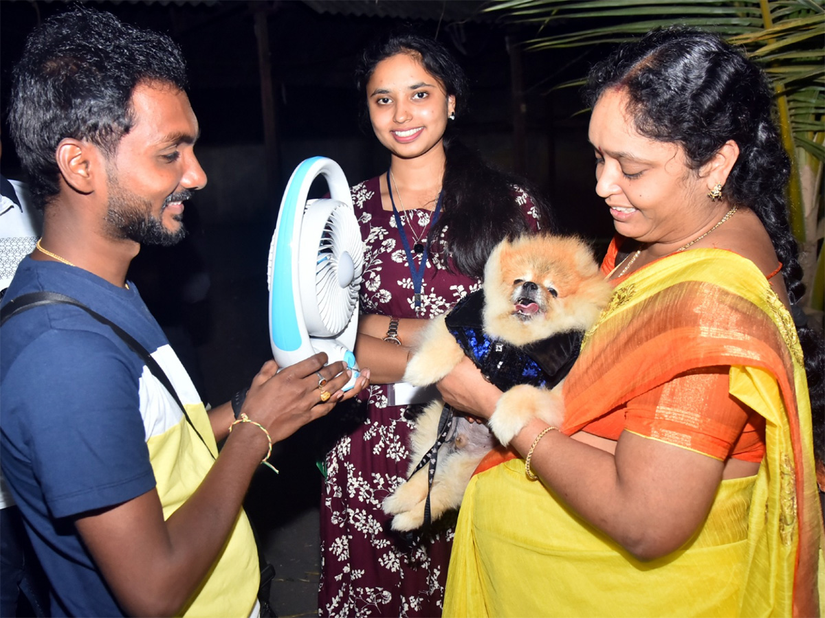 Dog Show In Guntur - Sakshi8