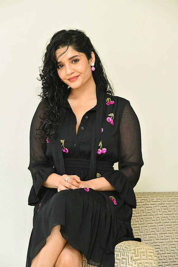 Ritika Singh Latest Pictures - Sakshi15