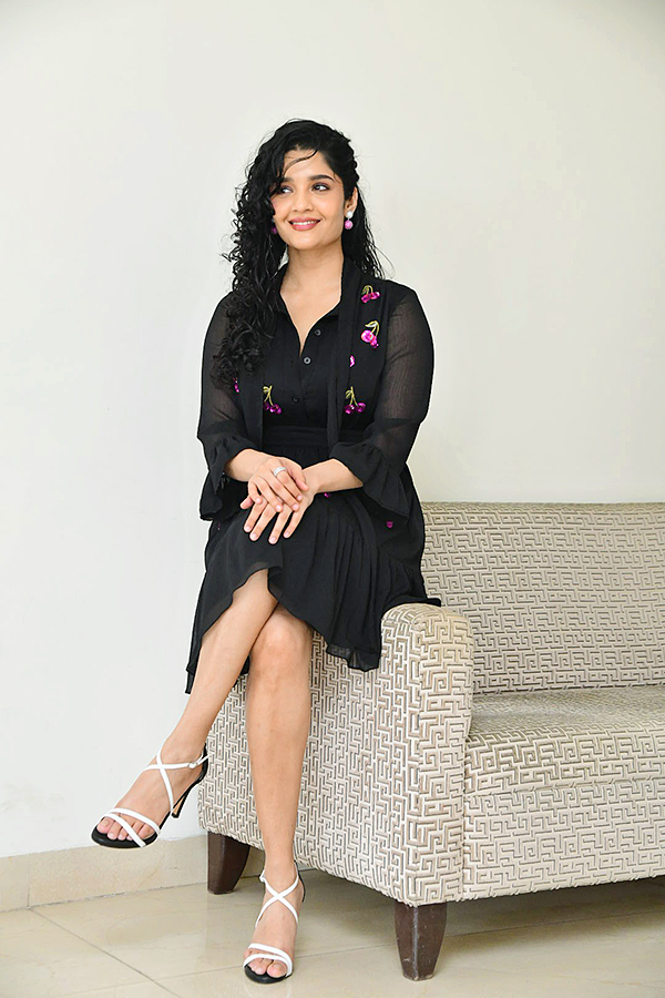 Ritika Singh Latest Pictures - Sakshi20